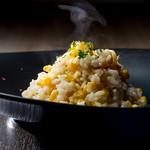六甲牛とオクノ玉子と淡路玉葱のソース
