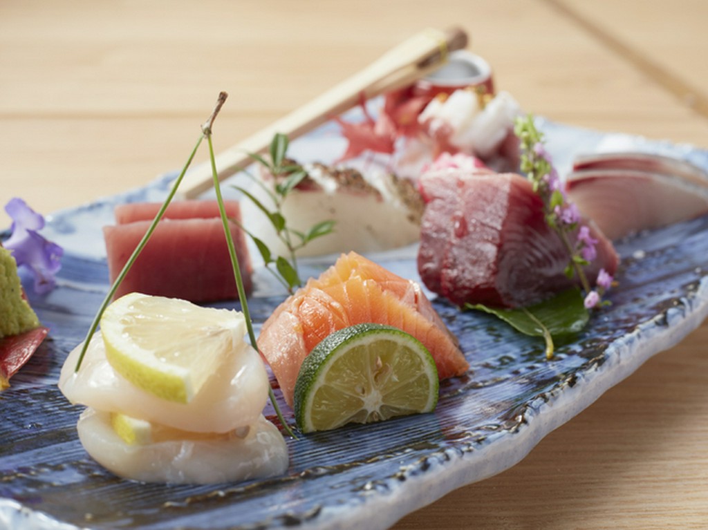 テイクアウトを実施しています。