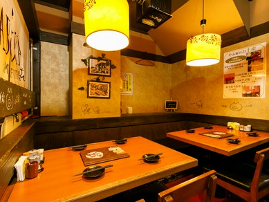 温かみのある店内
