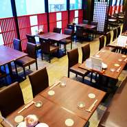 扉を閉めると28名様までの個室となります