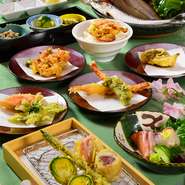 ◎先付け三種　◎野菜スティック　◎お造り二種盛り
◎板前天婦羅10品（・天使の海老・芽キャベツ・桜鯛・蕗の薹・アスパラガ・太市産筍のはさみ揚げ・牛肉のトルネード・播州サーモン(桜マス)ほか）
◎飯物、香の物