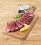 ＜3種の薬味＞
ねぎ塩／ステーキ醤油にんにく風味／山わさび

100g　1,749円
200g　3,179円