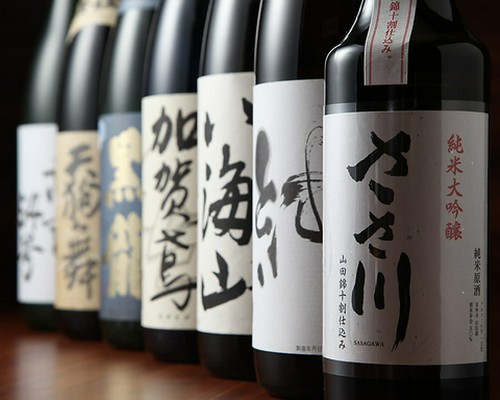 全国より厳選して集めた絶品日本酒の数々