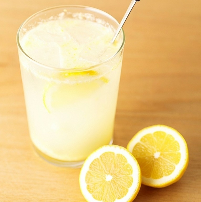 丸ごとすりおろし塩檸檬サワー