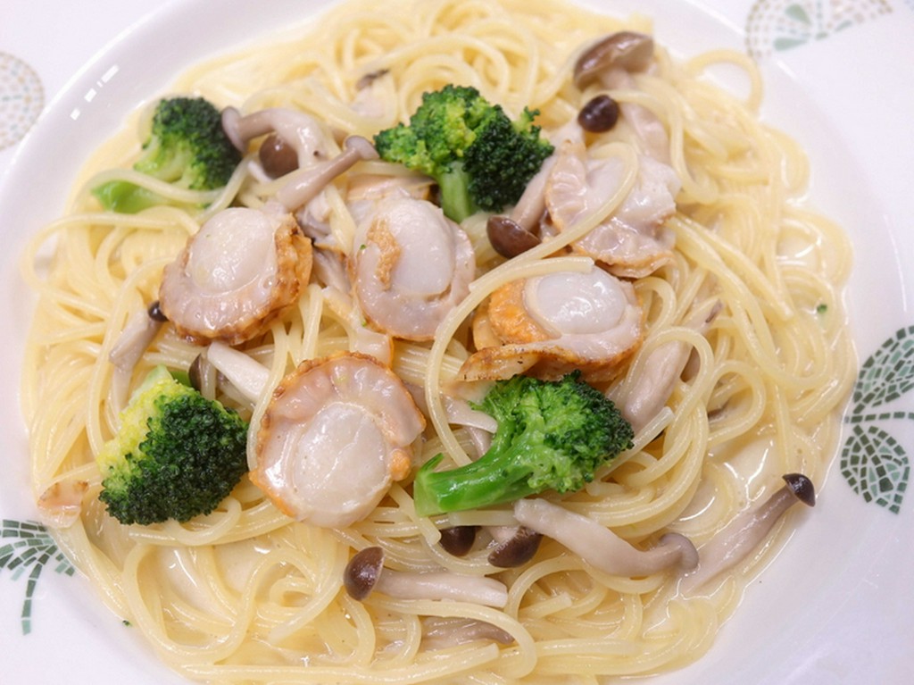 ホタテとブロッコリーのクリームソース