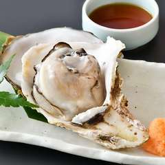 肉厚で芳醇な甘みのある旬の牡蠣『生牡蠣』