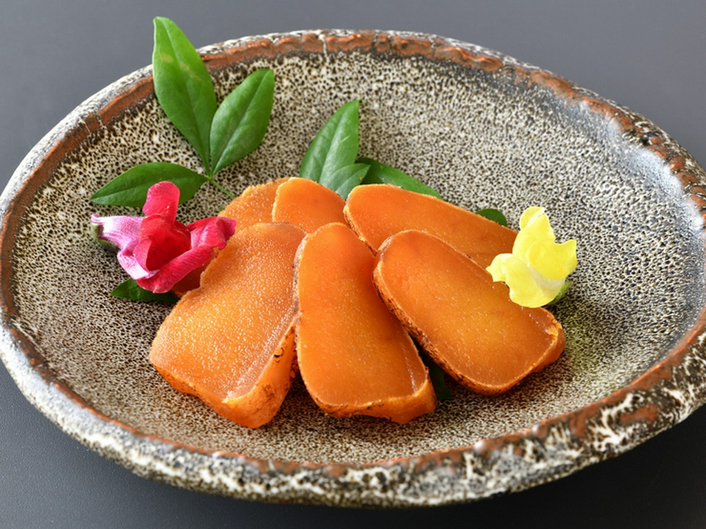 程よい食感、抜群の旨みがある自家製の『からすみ』