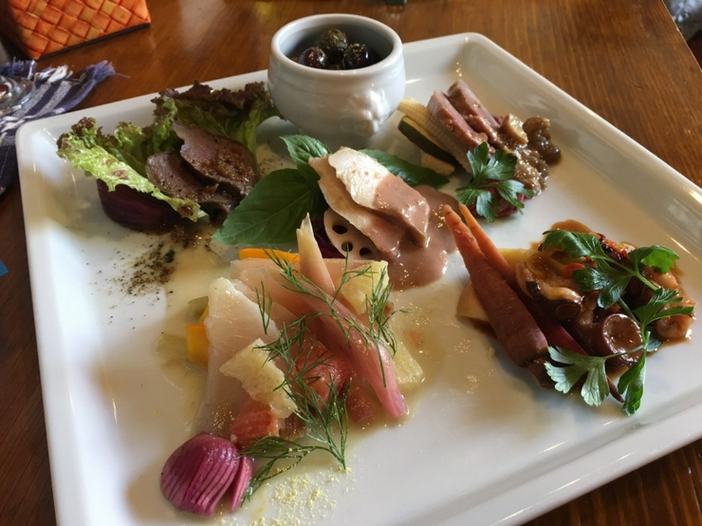 食材・ボリューム・品数など、ご相談承ります。お気軽にお問い合わせくださいませ。