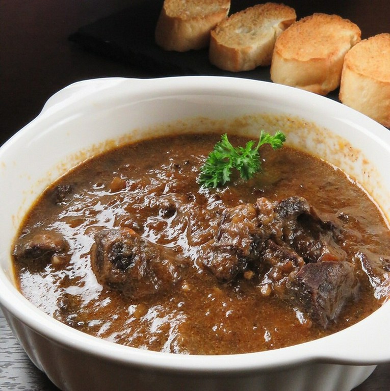 エゾジカの赤ワイン煮