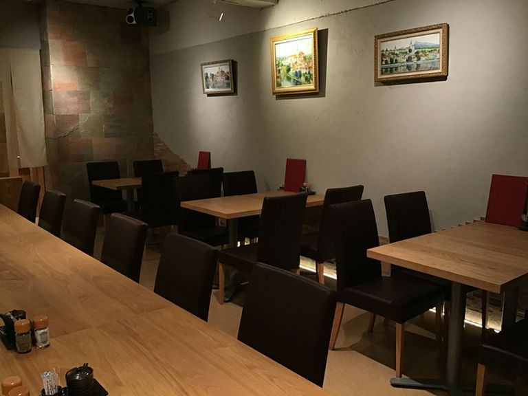 衛生面に気を配って営業しております。