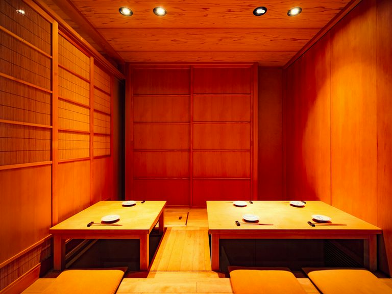 凛とした佇まいの中いただく和食で、大人の女子会はいかが
