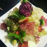 季節野菜のサラダ