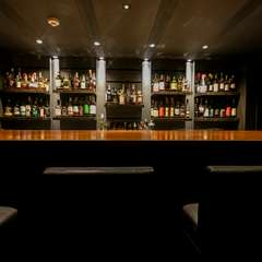 落ち着いた店内で楽しむくつろぎの時間