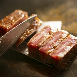 乾杯1ドリンクサービス＆フォアグラステーキ付き！
デザートにはメッセージプレートをご用意出来ます！