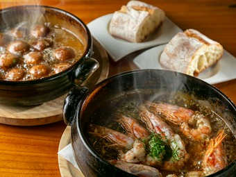 ガーリックオイルが香ばしい『アヒージョ』