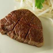 全国屈指の銘柄でもある、「宮崎牛」のA5ランクのフィレ肉です！