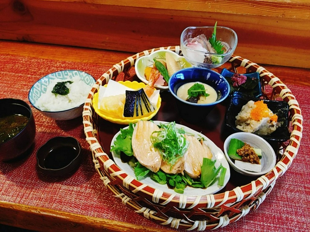 お昼限定・花籠膳