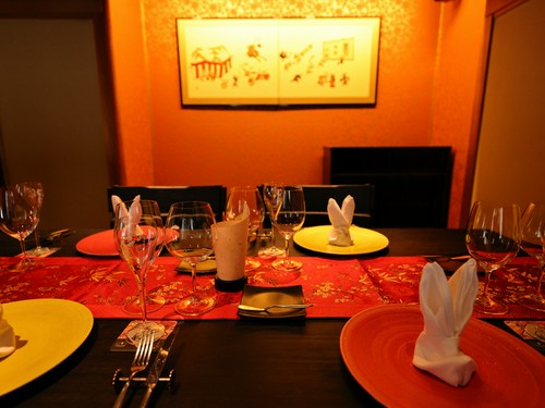 外国人の方へのおもてなしや接待、大切な方のお祝いの席に。