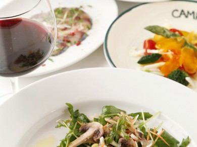 その日の料理に合わせた厳選ワインを贅沢に『ワインペアリングコース』　