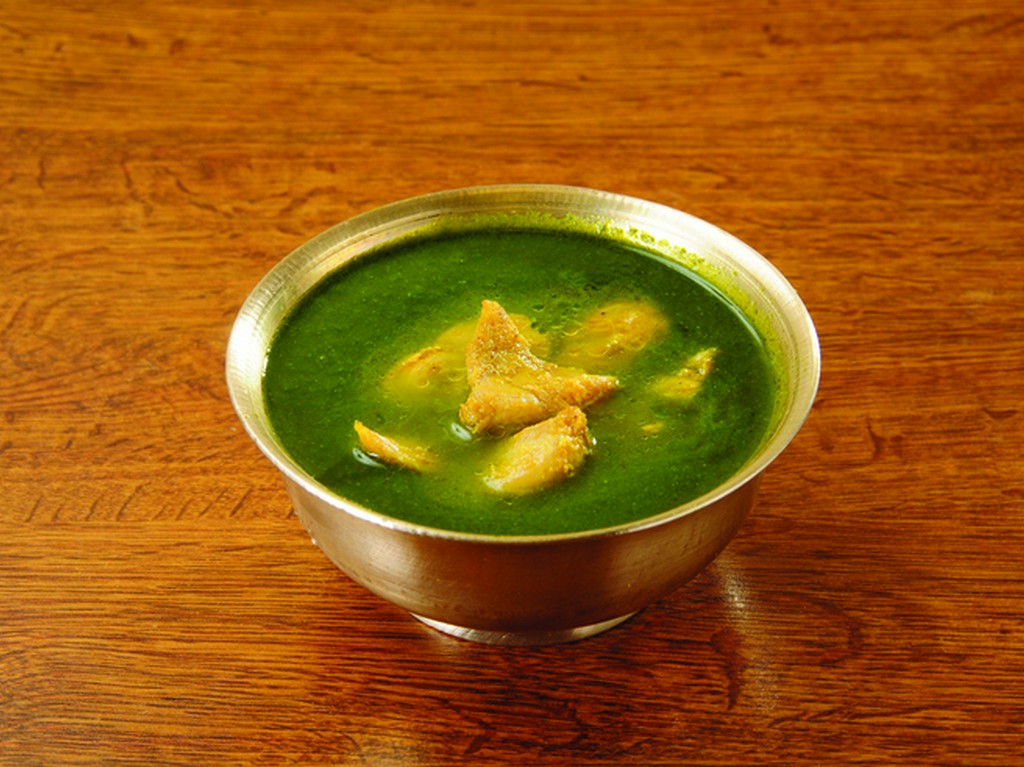 ホウレン草とチキンのカレー