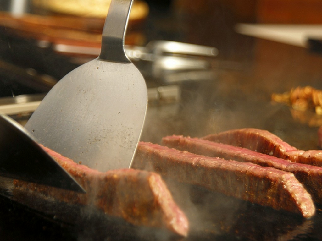 おいしさ、楽しさ、流れる時間のすべてが素敵な思い出になる店