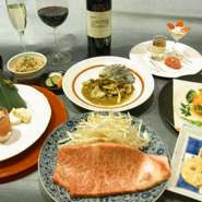 料理・空間・サービスともハイクオリティで、大事なビジネスパートナーを安心してもてなせます。15名様以上で貸切りOKなので、大勢での会食にも重宝。都外や海外のゲストを招く場としても定評があります。