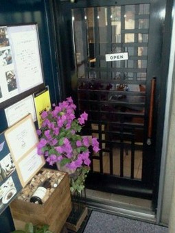 幅広いゲストに“思い出のお店”として愛される原宿の名店