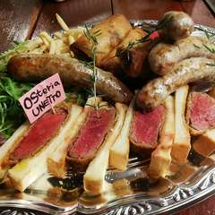 モツとお肉とワインを楽しめるテイクアウトをご用意しています