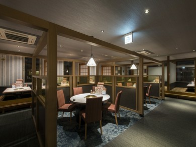 焼肉店ならではの給排気システムで常に店内空気を入替ています