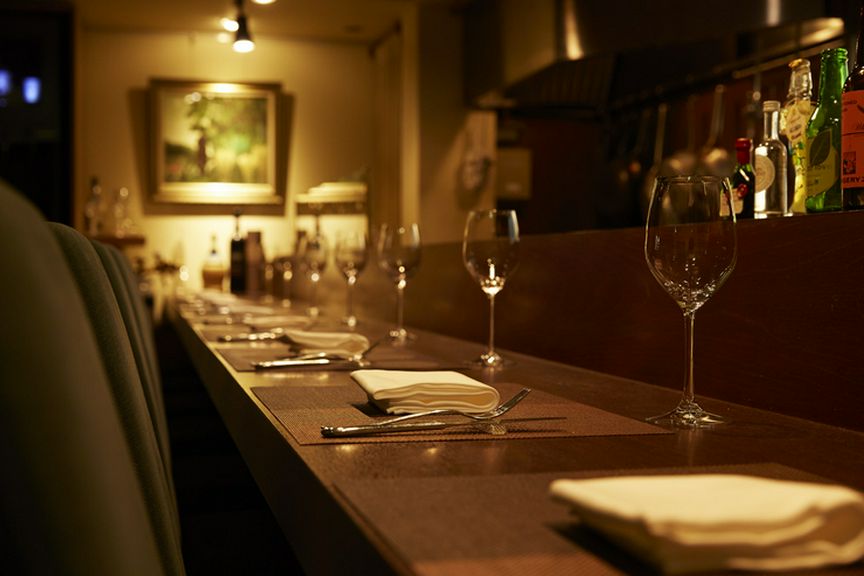 グラスワインは14〜15種類用意あり。希少な銘柄に出合えることも