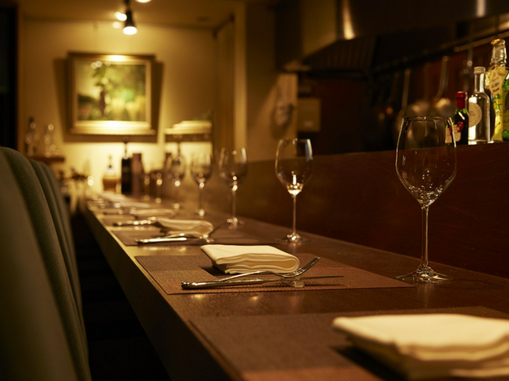 グラスワインは14～15種類用意あり。希少な銘柄に出合えることも