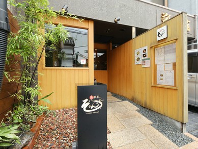 旬の食材を使った料理でゲストをおもてなし