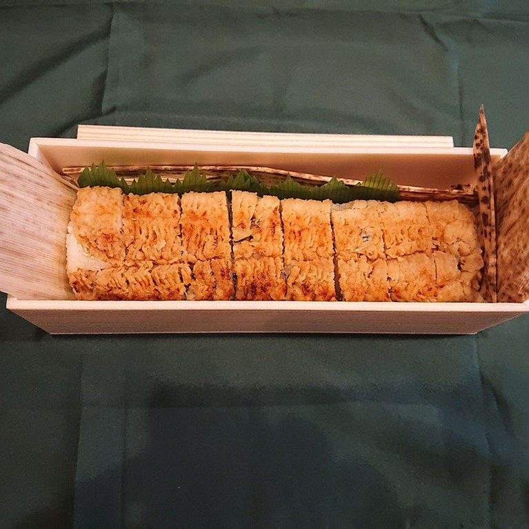 鱧寿司