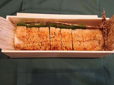 鱧寿司