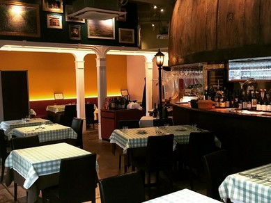 感染症対策が一番。3密を避け、消毒とスタッフの健康管理を徹底