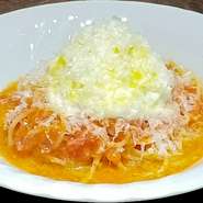 甘いトマトソースのパスタ