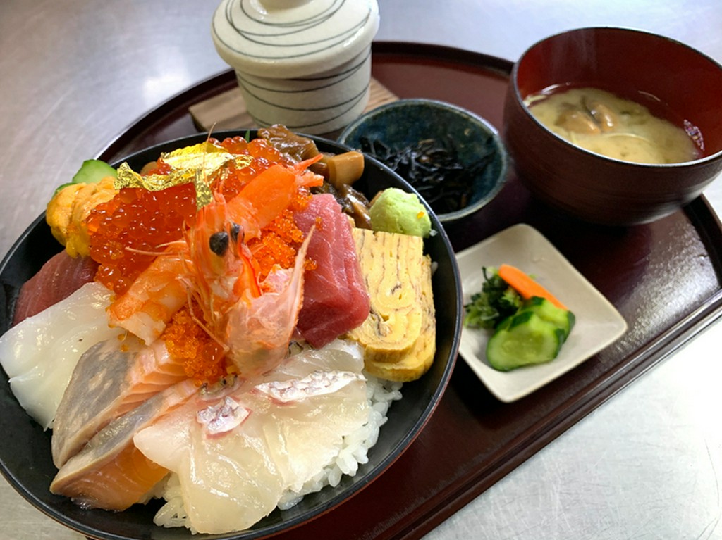極上海鮮丼