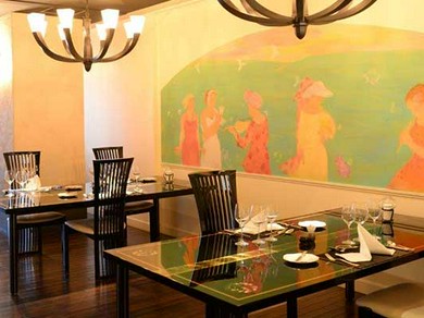 店舗では最大限の感染防止対策を行ったうえで営業しております