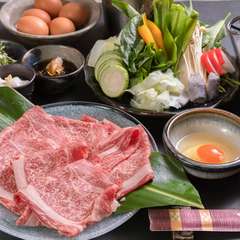 オリジナルの割り下が牛肉の味を引き立てる『直送神戸牛と島野菜のすき焼きコース』
