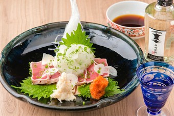 中トロの“とろけるような食感”を楽しめる『鮪叩き』