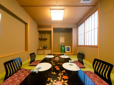 両家の親睦を深めるための食事会