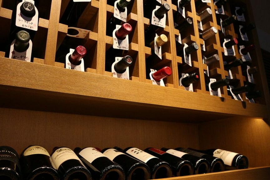 アメリカ産のワインを中心に各国のワインが勢ぞろい