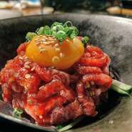 昔ながらの王道ユッケ