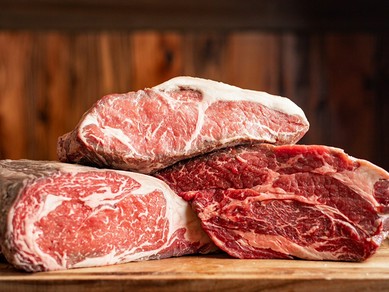 平均温度0℃湿度99％の空間で240時間以上熟成。高品質アメリカ産牛肉を使用『0℃熟成ステーキ各種』