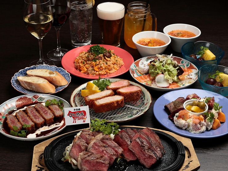 【含无限畅饮】本店特选熟成牛排、和牛牛排等15道菜的豪华套餐8000日元