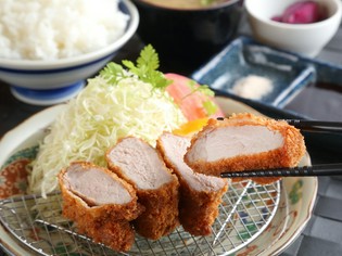 極上トンカツ『０℃熟成とんかつ定食　厚切りヘレ　140g』
