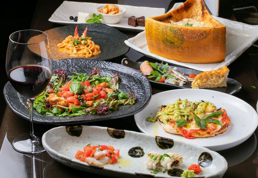 ヒトサラからのご予約で乾杯スパークリングワイン付き