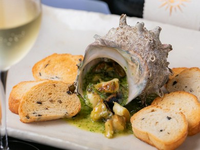 特別な記念日にこだわりの料理とワインを