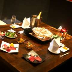 オシャレな空間で食す特別な女子会に