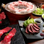 スペシャリテ北海道まつもと牧場の黒毛和牛「こぶ黒」の塊肉グリルを堪能する、名物焼肉コースプラン。9品